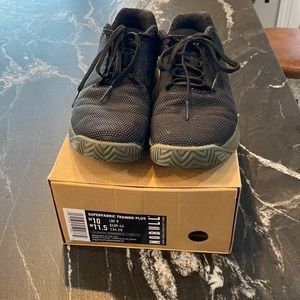 Men’s Nobull Trainer Plus size 10 Black with Army green bottom